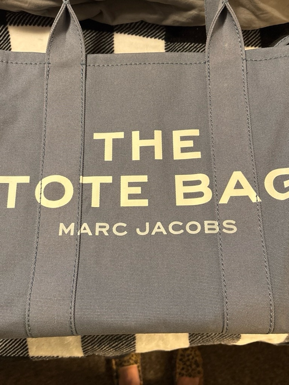 Marc Jacobs Large Blue THE TOTE BAG - Picture 2 of 8